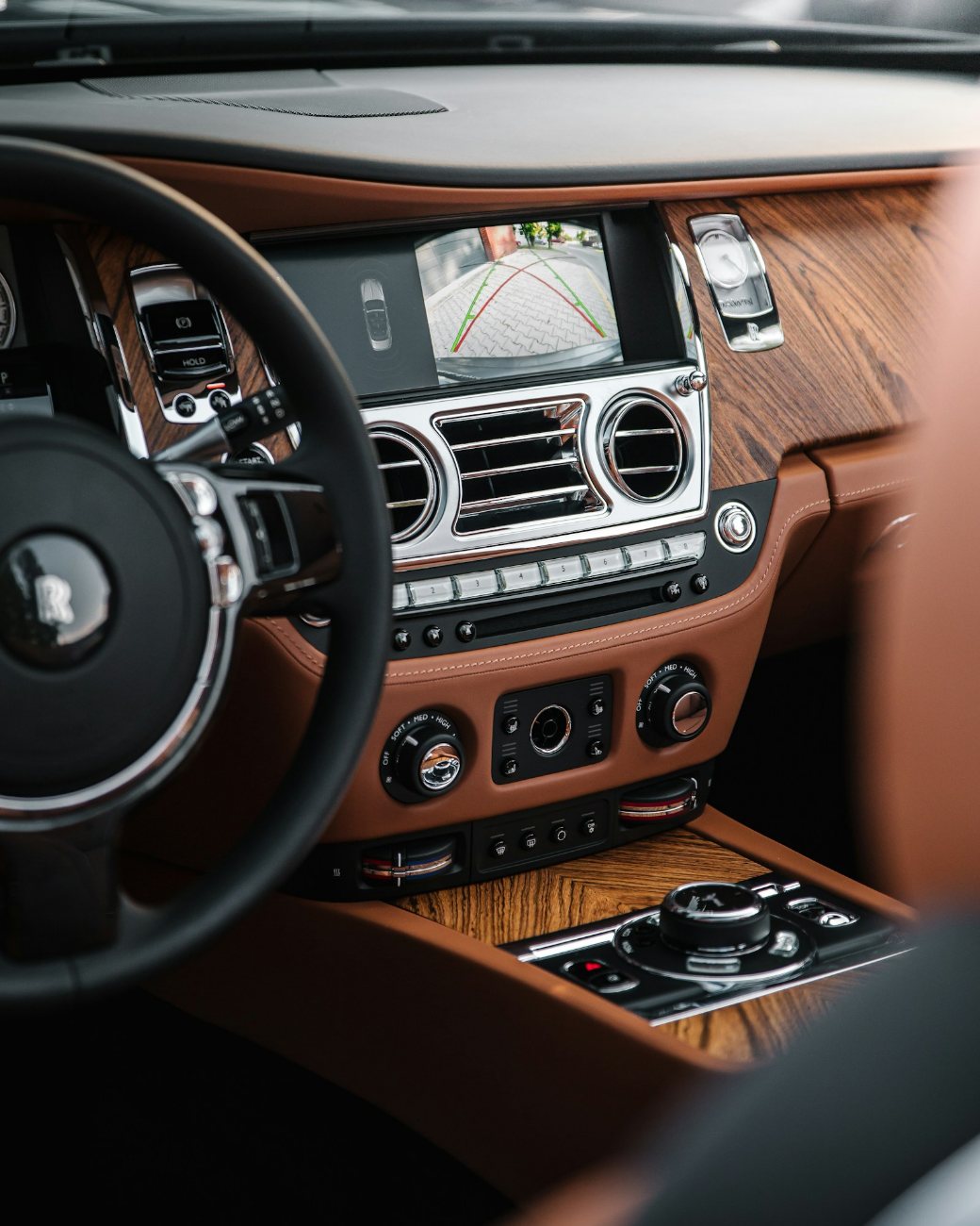 Interior & detailing